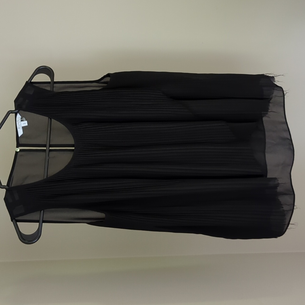 SUNG Alfred Sung Ladies Sleeveless Black Top